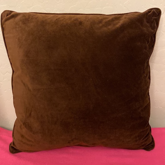 🆕 Chocolate Brown Velvet Accent Pillows (Set of 2) - Picture 9 of 10